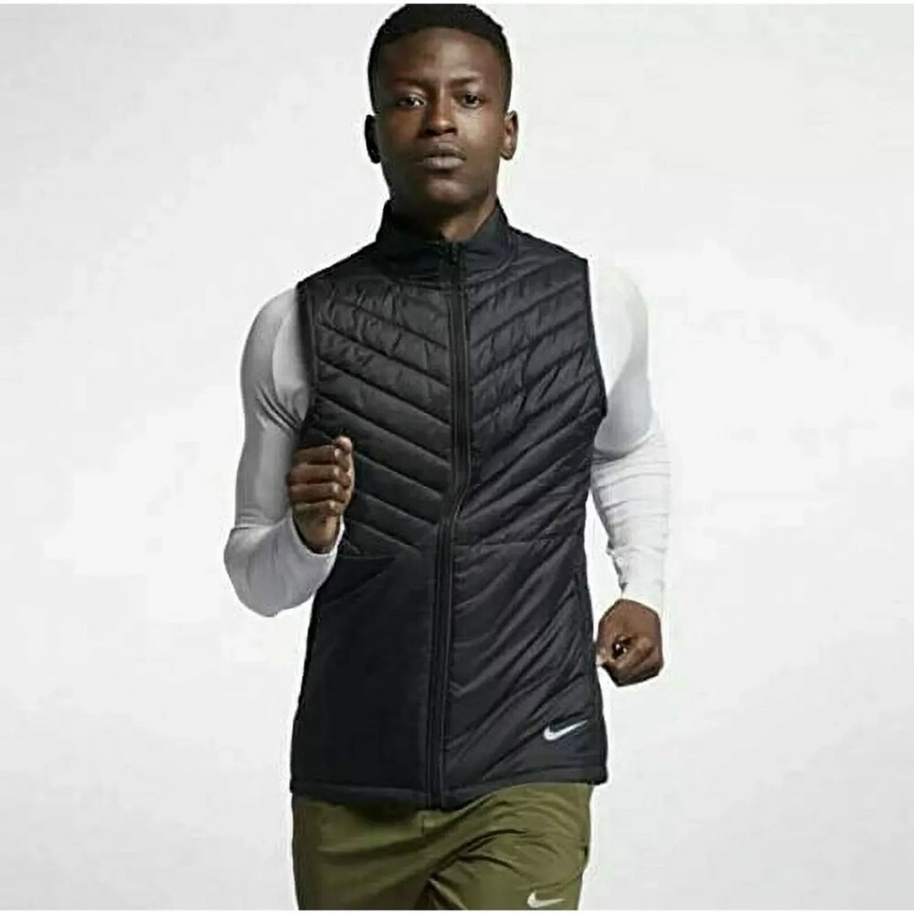 Nike Aerolayer Men’s Small Vest